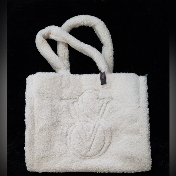 NWT Victoria's Secret Sherpa White Plush Tote Bag with VS Logo - Picture 1 of 5